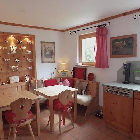 Silena Apartman Champfer